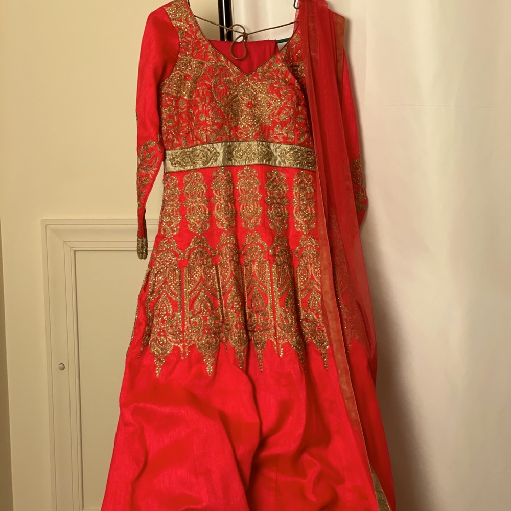 ✨✨BRAND NEW✨✨ INDIAN ETHNIC WEAR - Anarkali set